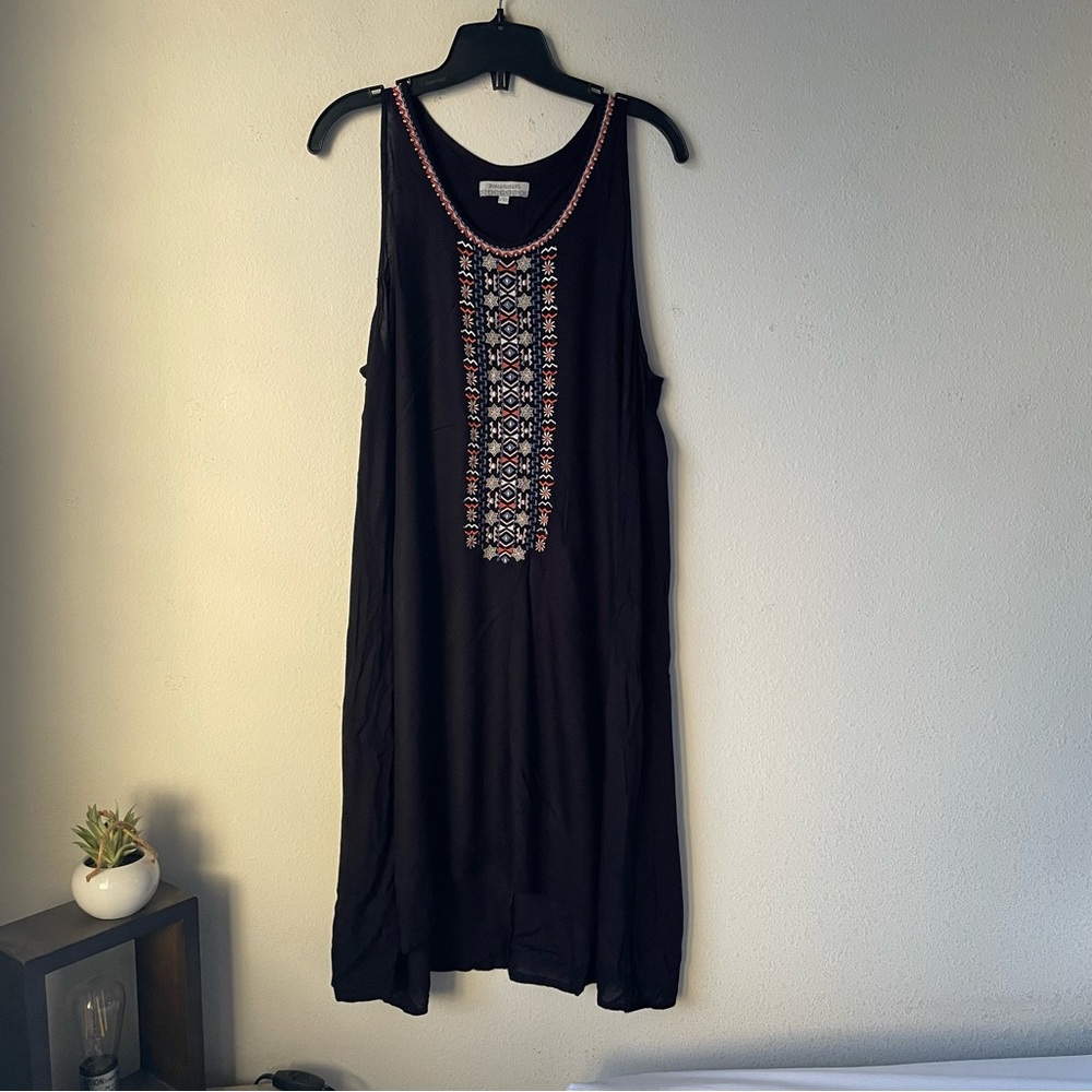 Black Sleeveless Dress with Embroidered Detail